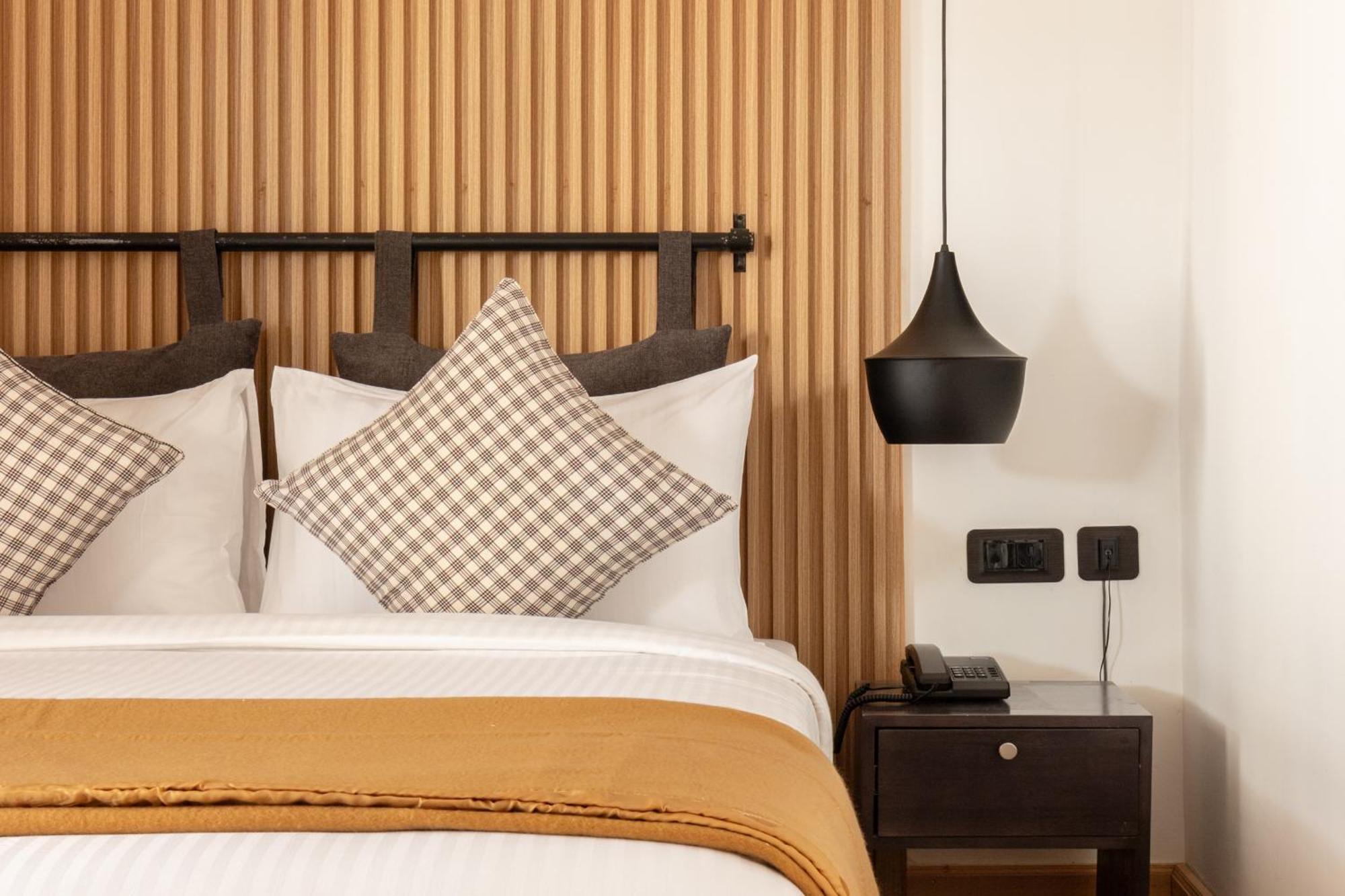Hotel Dralha Тхимпху Екстериор снимка