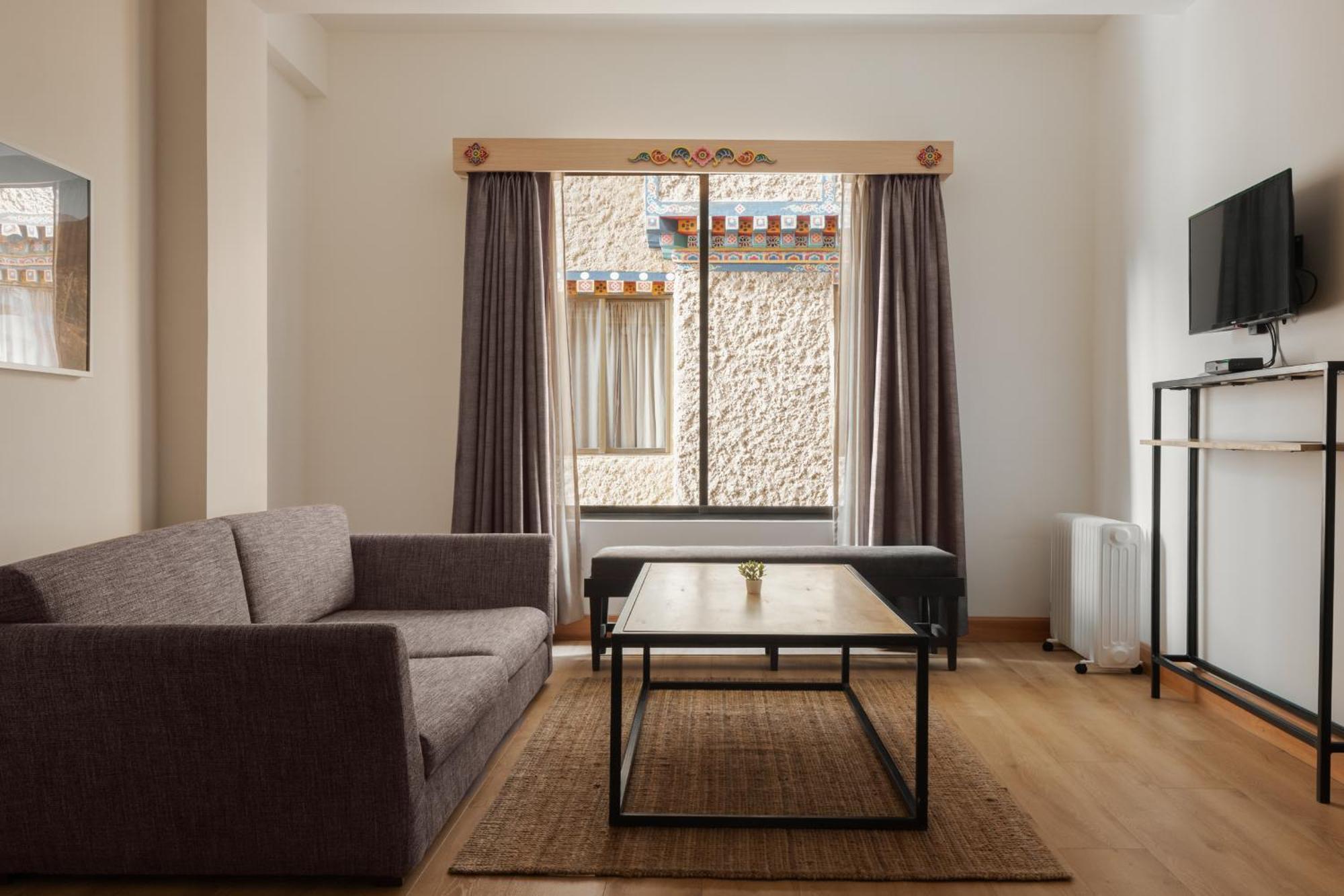 Hotel Dralha Тхимпху Екстериор снимка